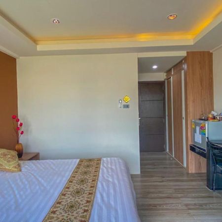 Plearnwan Deluxe Mansion Hotel Bangkok Luaran gambar