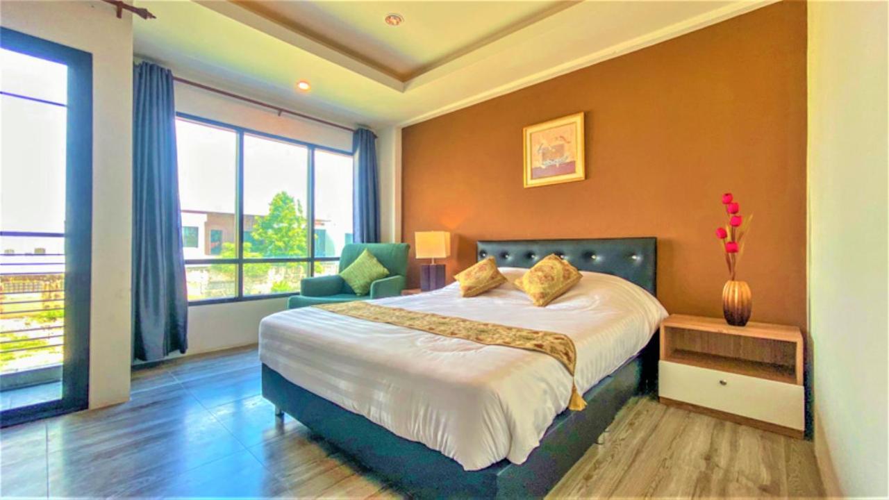 Plearnwan Deluxe Mansion Hotel Bangkok Luaran gambar